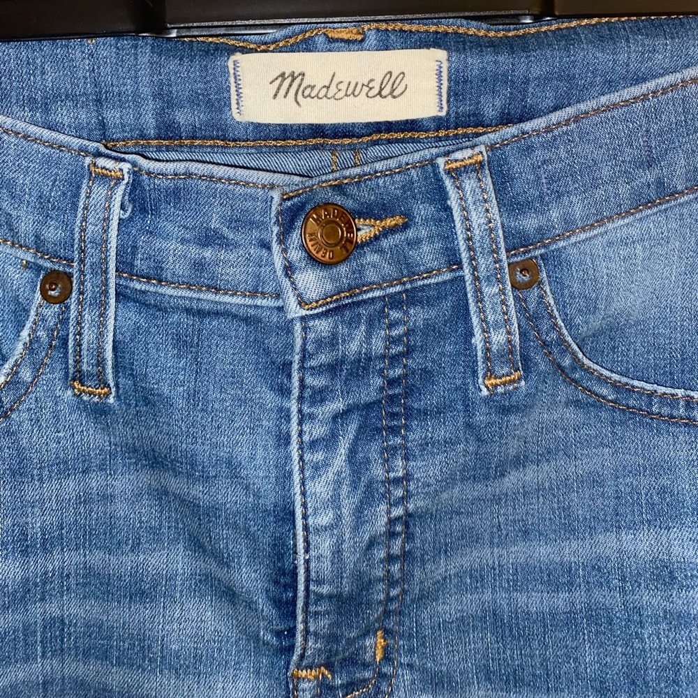 Madewell 9” high-rise distressed skinny jeans